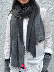 Alessandro Aste Italian crafted Nepalese cashmere spray dyed two tone scarf with fringed hem