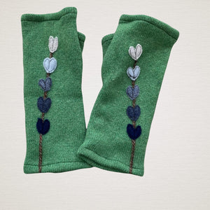 Lupine Gloves | Green