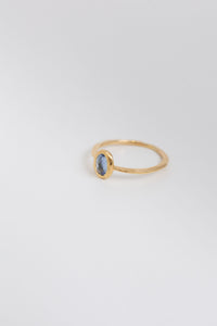 Oval Vertical Set Ring | Blue Sapphire